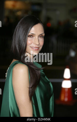 Niederländische Schauspielerin Famke Janssen für die Premiere des Films kommt "Hänsel & Gretel: Witch Hunters in Grauman Chinese Theatre in Los Angeles, USA, 24. Januar 2013. Foto: Hubert Boesl Stockfoto