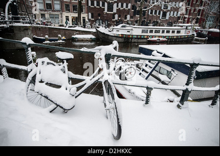Das Jordaan-Viertel in Amsterdam ist sehr trendy und künstlerischen Bereich geworden, wo auch viele Expats leben wählen Stockfoto