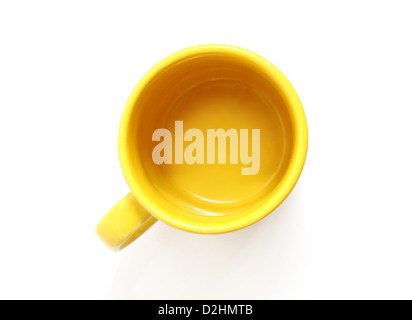 Gelbe Tasse isoliert auf weiss Stockfoto