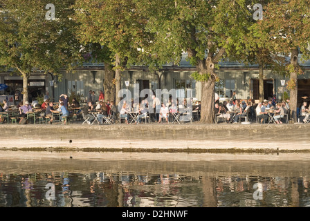 Biergarten am Ammersee in Deutschland Stockfoto