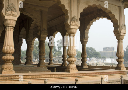 Teilansicht des Jal Mahal, Deeg Schlossanlage, Bharatpur, Rajasthan, Indien Stockfoto