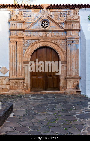 Reich verzierte Portal der Kirche "Nuestra Señora de Regla" in Pajara, Fuerteventura Stockfoto