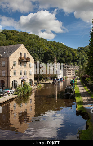 Der Kanal-Becken und Rochdale Kanal, Hebdon Brücke, Calderdale, West Yorkshire Stockfoto