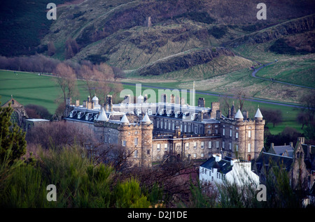 Holyrood Palace vom Calton Hill, Edinburgh, Schottland. Stockfoto