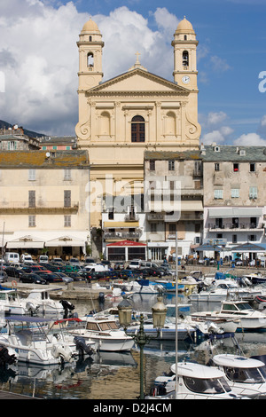 Korsika: Bastia - Vieux Port / St-Jean-Baptiste-Kirche Stockfoto