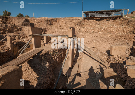 Göbekli, neolithische Hügel Heiligtum errichtet, oben auf einem Bergrücken in der südöstlichen Anatolien Region der Türkei Stockfoto