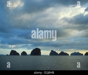 Thailand, Provinz Phang-Nga, Ao Phang-Nga, Kalksteininseln in Phang-Nga Bay Stockfoto