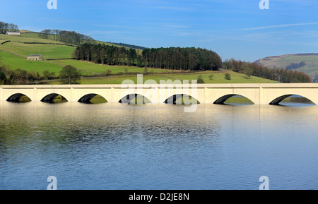 Ashopton Brücke Viadukt Ladybower Vorratsbehälter Derwent Valley Derbyshire England uk Stockfoto