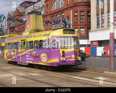 Kart 2000 Straßenbahn Blackpool Strandpromenade Promenade Ziel Vergnügen Strand Stockfoto