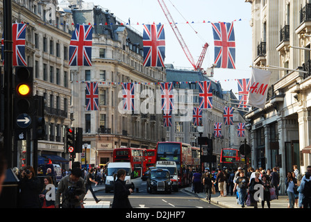 Regent Street London, eingerichtet für die königliche Hochzeit im Jahr 2011 London UK Stockfoto