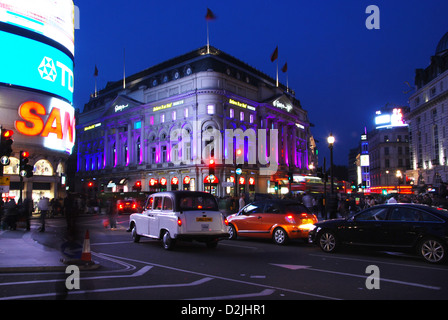 Piccadilly Circus London Vereinigtes Königreich Stockfoto