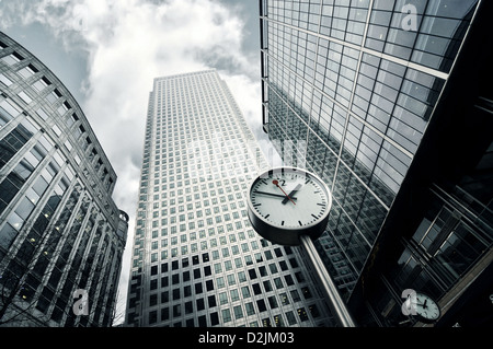 Panoramablick auf Skyline von Gebäuden in Canary Wharf, London Stockfoto