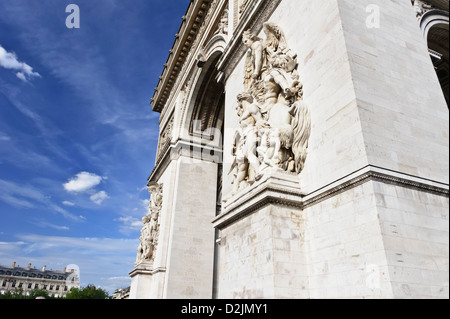 Skulpturen von Etex Neuilly seitlich auf den Arc de Triomphe (Widerstand), Paris, Frankreich. Stockfoto