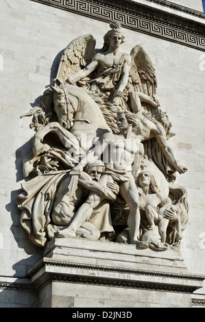 Skulpturen von Etex Neuilly seitlich auf den Arc de Triomphe (Widerstand), Paris, Frankreich. Stockfoto