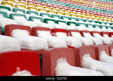 Berlin, Deutschland, schneite zusätzliche Sitzreihen im Jahnstadion Stockfoto