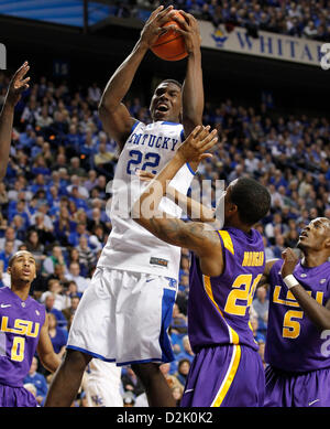 26. Januar 2013 - Lexington, KY, USA - Kentucky Wildcats weiterleiten Alex Poythress (22) eines seiner 12 Rebounds abgerissen, wie Kentucky LSU 75-70 auf Samstag, 26. Januar 2013 in Lexington, Kentucky Foto von Mark Cornelison besiegt | Personal (Kredit-Bild: © Lexington Herald-Leader/ZUMAPRESS.com) Stockfoto