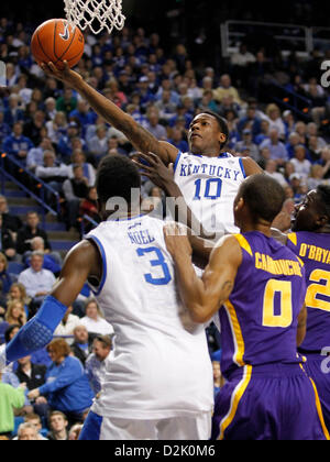 26. Januar 2013 - Lexington, KY, USA - Kentucky Wildcats Wache Archie Goodwin (10) trieb die Spur für einen Lay als Kentucky LSU 75-70 auf Samstag, 26. Januar 2013 in Lexington, Kentucky Foto von Mark Cornelison besiegte | Personal (Kredit-Bild: © Lexington Herald-Leader/ZUMAPRESS.com) Stockfoto