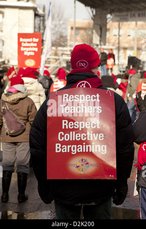 Elementare Lehrer protestieren Bill 115 am 26. Januar 2013 in Toronto, Kanada. Stockfoto