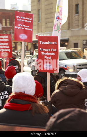 Elementare Lehrer protestieren Bill 115 am 26. Januar 2013 in Toronto, Kanada. Stockfoto