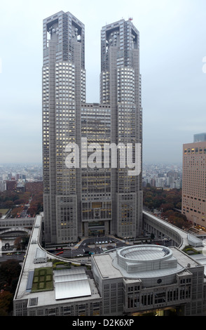 Das Tokyo Metropolitan Government Building in Shinjuku, Tokio, Japan Stockfoto