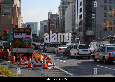 Tokio, Japan, Staus aufgrund von Straßenarbeiten Stockfoto