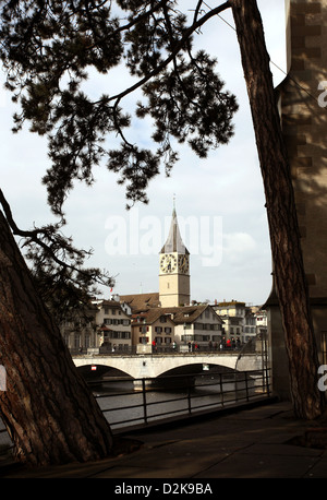 Zürich, Schweiz, mit Blick auf St. Peter Stockfoto