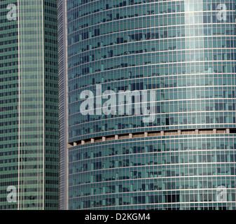 Büro-Gebäude-Fassade Stockfoto