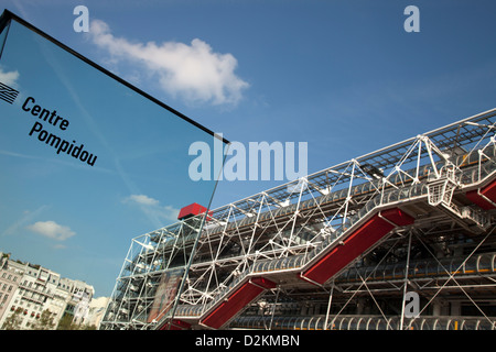 The Pompidou Centre in Paris  Designed by Renzo Piano and Richard Rogers Stockfoto