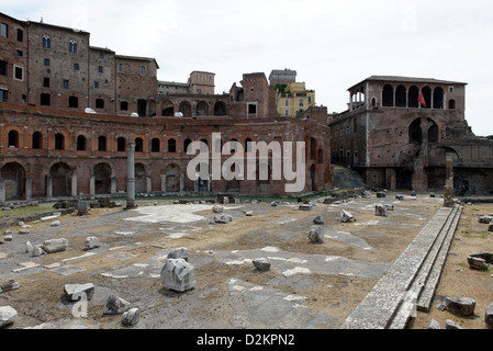 Rom. Italien. Blick auf die Märkte des Trajan stammt aus dem 2. Jahrhundert n. Chr. Stockfoto