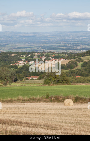 Blick Richtung Verrieres-En-Forez in der Nähe von Montbrison im Département Loire, Frankreich Stockfoto