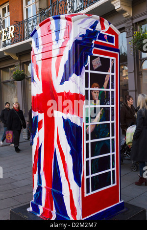 Bemalte Telefonzelle, Windsor, England Stockfoto