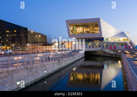 Museum of Liverpool, Pier Head in der Nacht Stockfoto