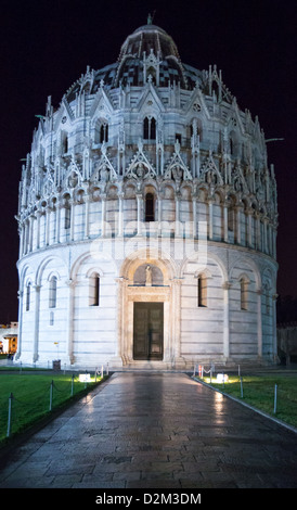 Italien, Pisa, Piazza Dei Miracoli, das Baptisterium Stockfoto