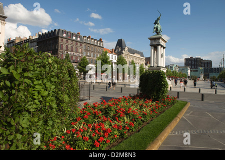 PLACE DE LA GELEGENES CLERMONT FERRAND CANTAL AUVERGNE FRANKREICH Stockfoto