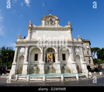 Rom. Italien. Blick auf die Fontana Dell' Acqua Paola, ein weißer Marmor Monumentalbrunnen im Gianicolo oder Gianicolo-Hügel. Stockfoto