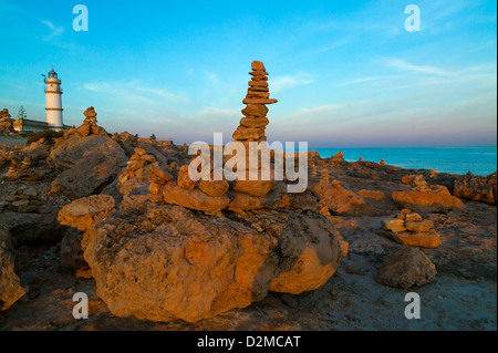 Leuchtturm am Cap de Ses Salines, Mallorca, Balearen, Spanien Stockfoto