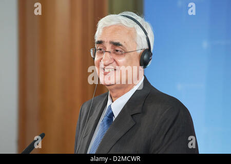 Berlin, Deutschland. 28. Januar 2013. ? Pressekonferenz mit Außenminister Westerwelle und BM Salman Khurshid beim Auswärtigen Amt in Berlin. Stockfoto