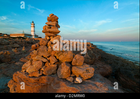 Leuchtturm am Cap de Ses Salines, Mallorca, Balearen, Spanien Stockfoto