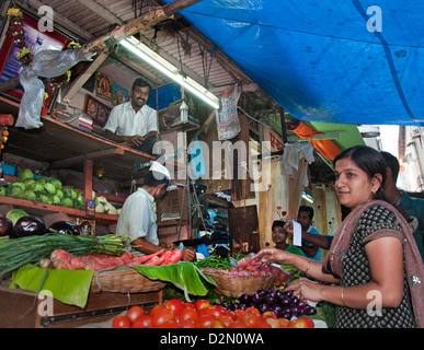 Mumbai Fort (Bombay) Indien Straßenmarkt Stockfoto