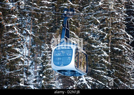 Cabel Car Kabine entworfen von Porsche Design am Berg der Schmittenhöhe in Zell am See, Alpen, Österreich Stockfoto