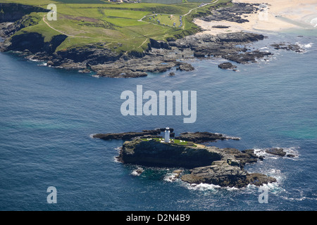 Luftbild der Leuchtturm von Godrevy Point und Godrevy Insel Stockfoto