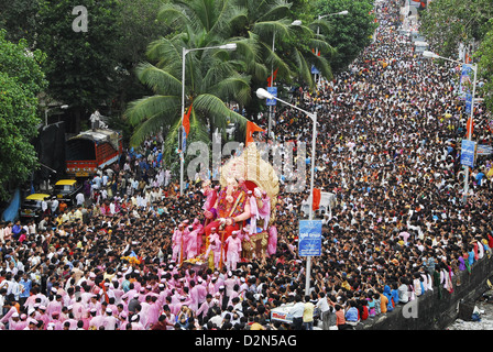 Ganesh Immersion Prozession, Mumbai, Maharashtra, Indien, Asien Stockfoto