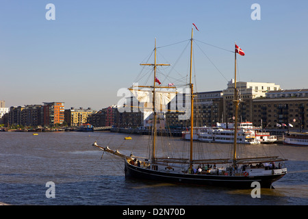 Segelschiff auf der Themse, London, England, nited Königreich, Europa Stockfoto