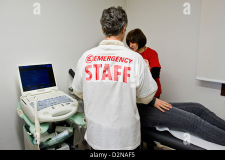 Italien, Marghera, Poliambulatorio der Notfall Klinik of Emergency, Sonografie Stockfoto