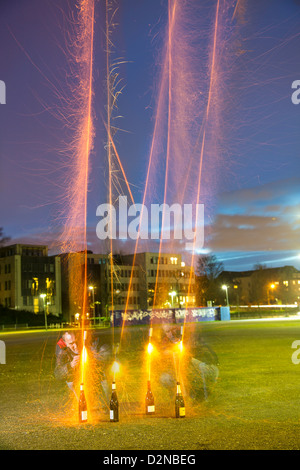 Verschiedene Arten von Feuerwerkskörpern. Stockfoto