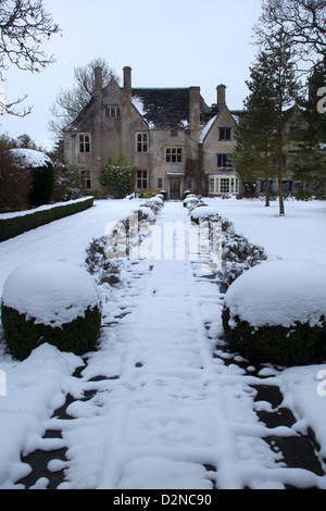 Avebury Manor im Schnee Stockfoto