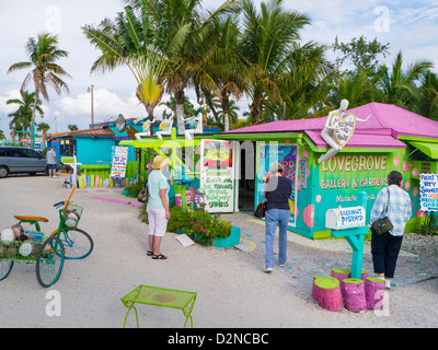 Bunte Shop auf Pine Island Road in Matlacha Florida Stockfoto