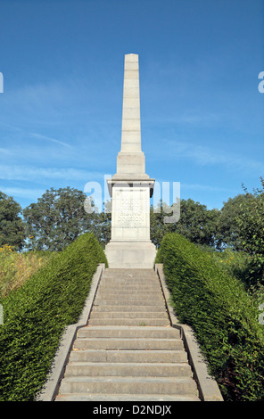 Die 49. West Riding Division Gedenksäule neben der Essex Farm Commonwealth Friedhof, Ypern, Belgien. Stockfoto