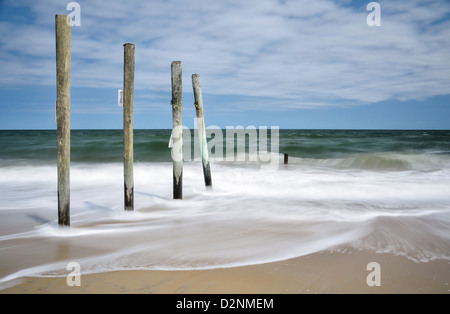 Wooden Staaten Demarkierung ein No-Go-Gebiet am Sandbridge Strand in Virigina, USA Stockfoto