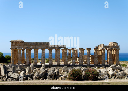 Selinunte Sizilien. Italien. Griechisch dorischen Tempel E das 460-450 v. Chr. datiert und widmet sich der griechischen Göttin Hera, die Gemahlin des Zeus. Stockfoto